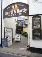 Laurel + Hardy